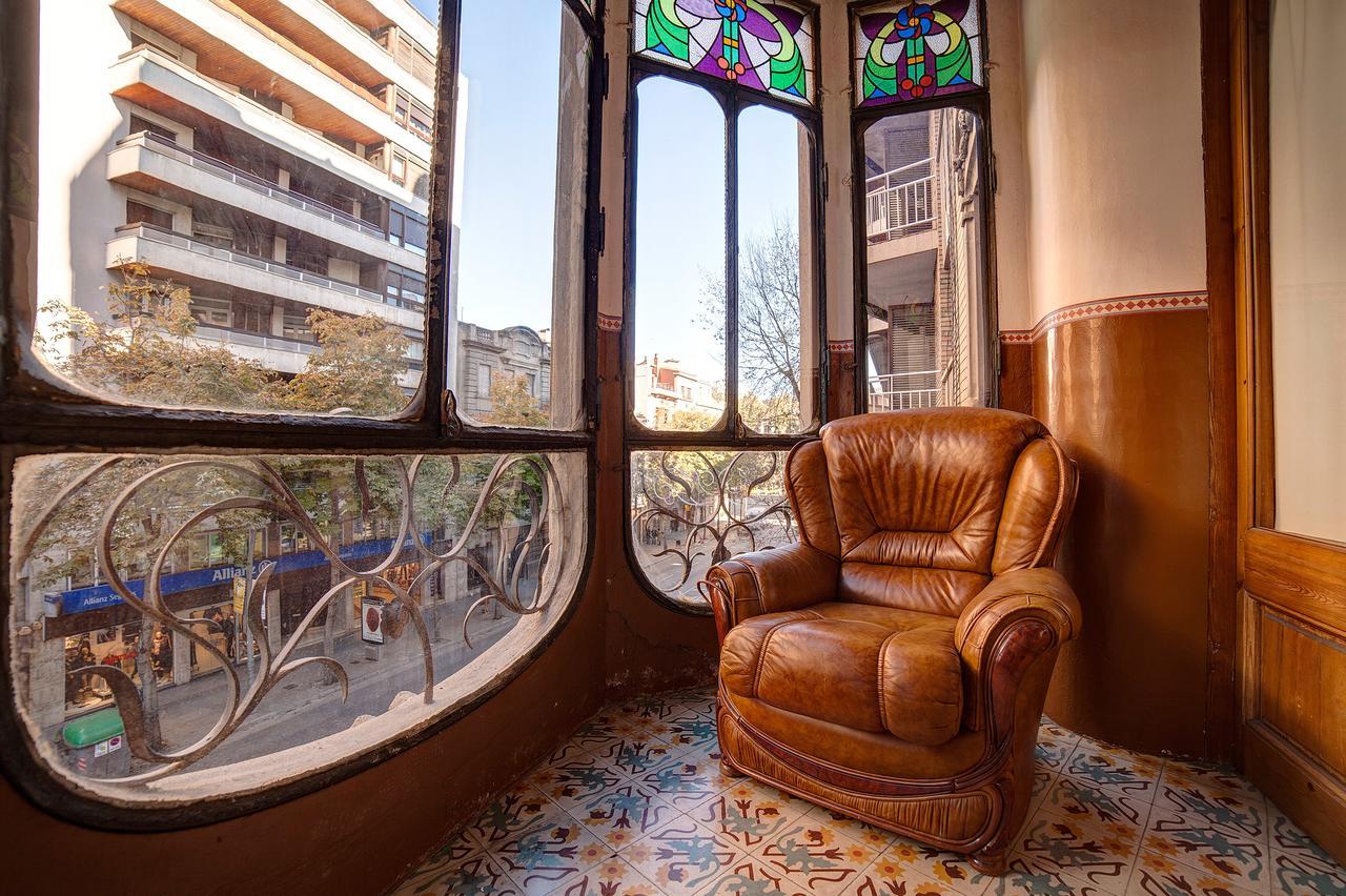 Bed and Breakfast Bed In Жирона Экстерьер фото